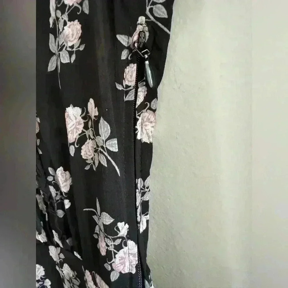 Chiffon Floral short flowy dress with frills - Picture 8 of 11